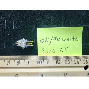 10k Gold/Moisanite Wedding Ring Set Marked/Tested+ Size 7.5
